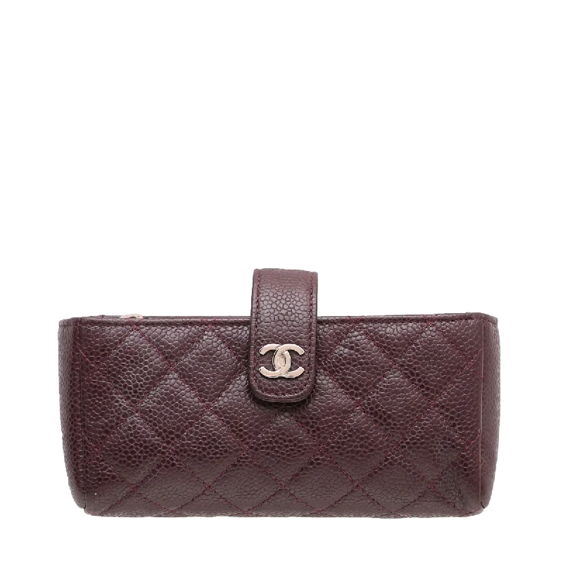 Chanel Lightweight Handbag for Daily ErrandsChanel Burgundy Mini Mobile Pouch