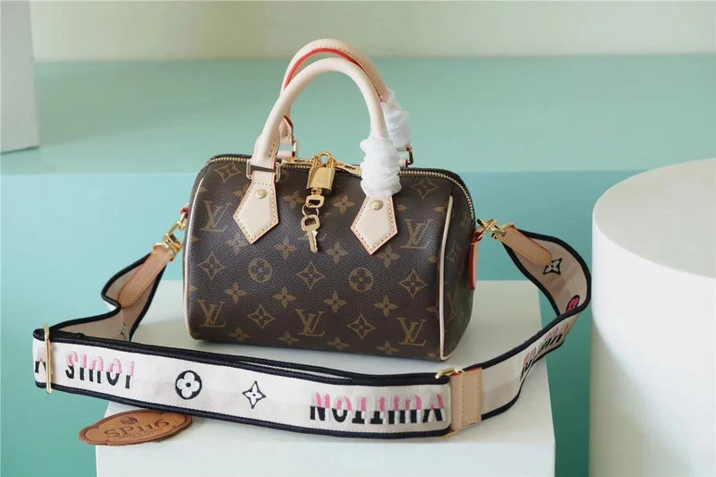 Louis Vuitton Twist bags with a contrast - colored interior for visual interestBC - LOUIS VUITTON BAGS - 6976