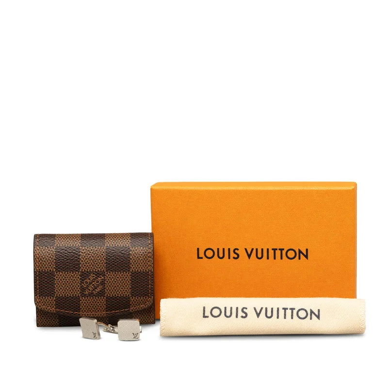 Louis Vuitton Petite Malle bags with a hard - shell structure for uniquenessLouis Vuitton Cufflinks Men’s M65043 Silver