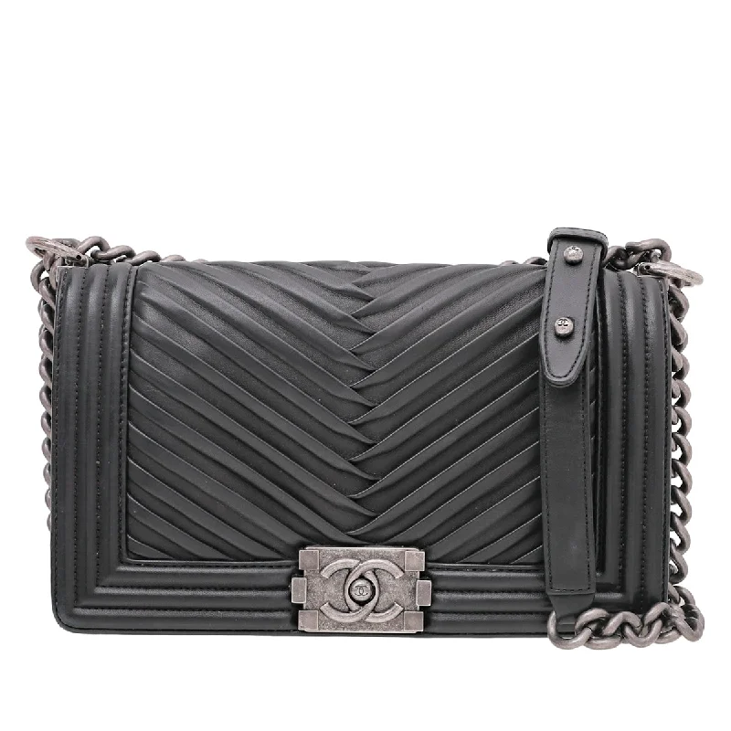 Chanel Lightweight Handbag for Daily ErrandsChanel Black Chevron Pleated Boy Bag