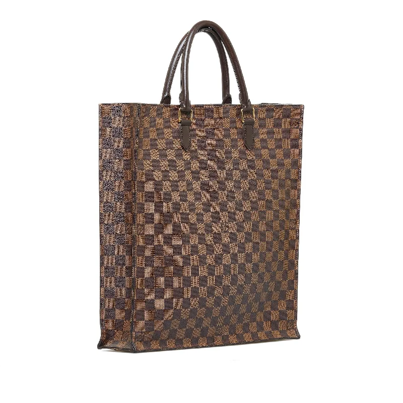 Louis Vuitton backpacks with a hidden back pocket for securityLouis Vuitton Damier Ebene Sac Plat (y4KhJR)