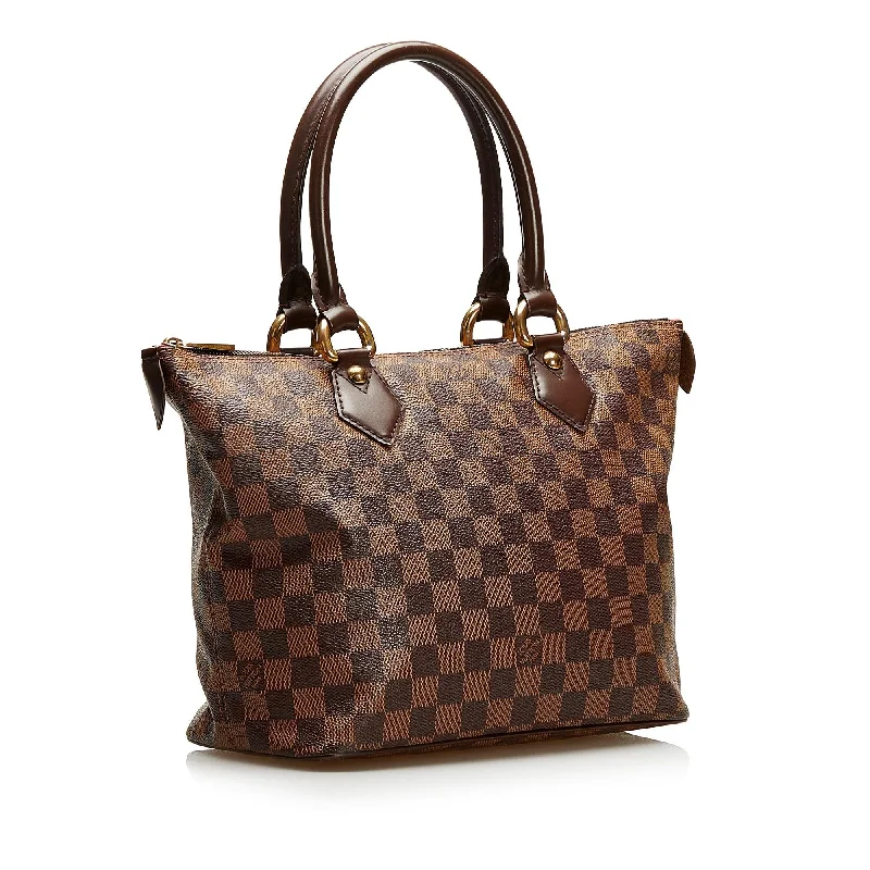 Ladies Louis Vuitton Capucines bags with a detachable shoulder strapLouis Vuitton Damier Ebene Saleya PM 35883)