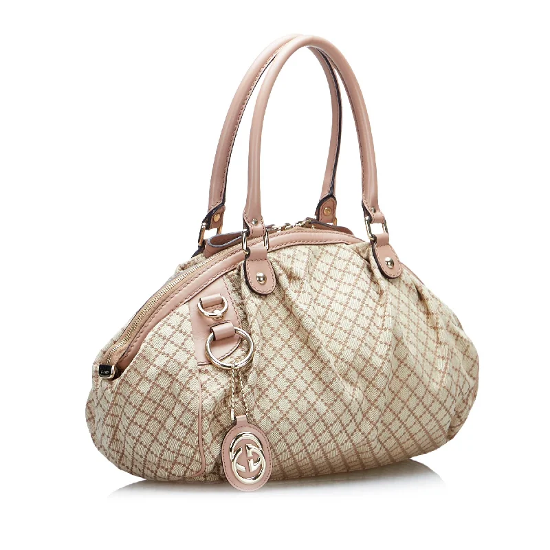 Ladies Gucci shoulder bags with a magnetic - closure flapGucci Diamante Sukey (SHG-9mZVFa)