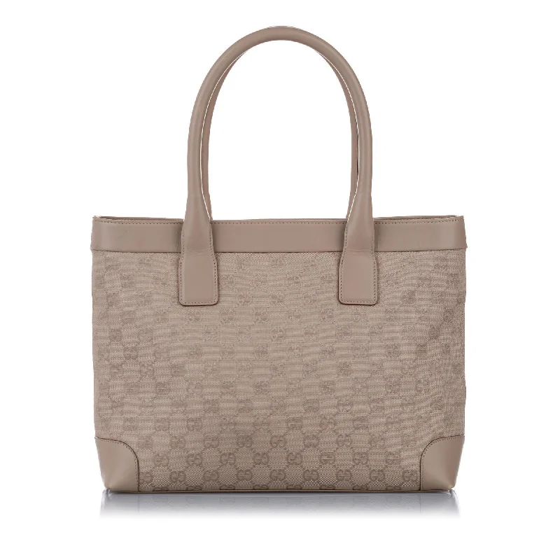 Gucci Marmont bags for women with quilted leather exteriorsGucci GG Canvas Tote Bag (SHG-14770)