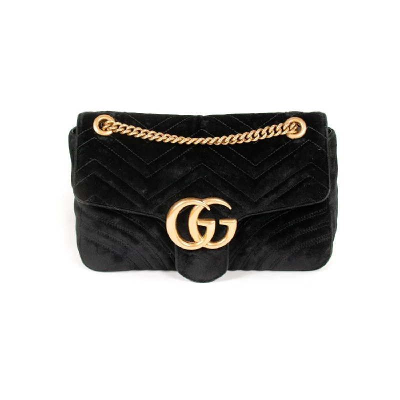 Women Gucci bags with a chain - link trim and a leather bodyGucci GG Marmont Medium Metalassé Bag