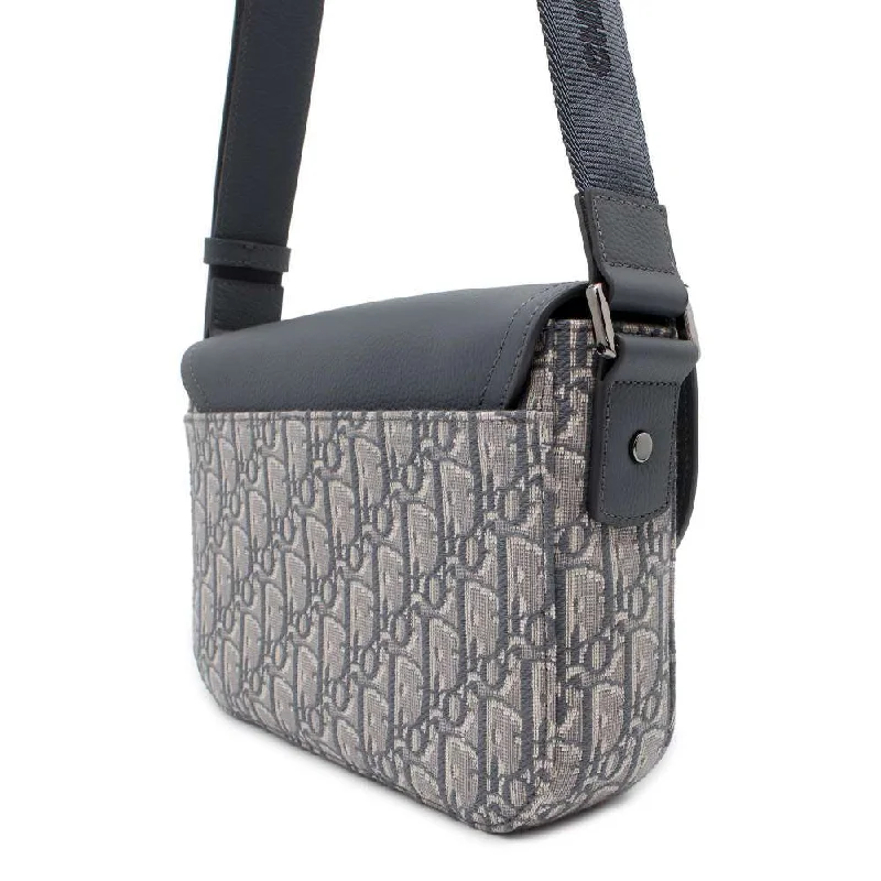 High - fashion Christian Dior bags with a geometric patternDior Saddle flap messenger bag Gray 1ADPO049YKS Canvas Grained CalfLeather Size Small