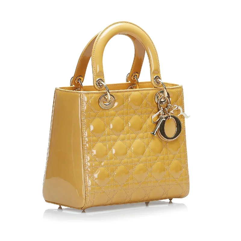 Christian Dior bags with a side - pocket for holding a water bottleDior Medium Patent Cannage Lady Dior (3ZyBZO)