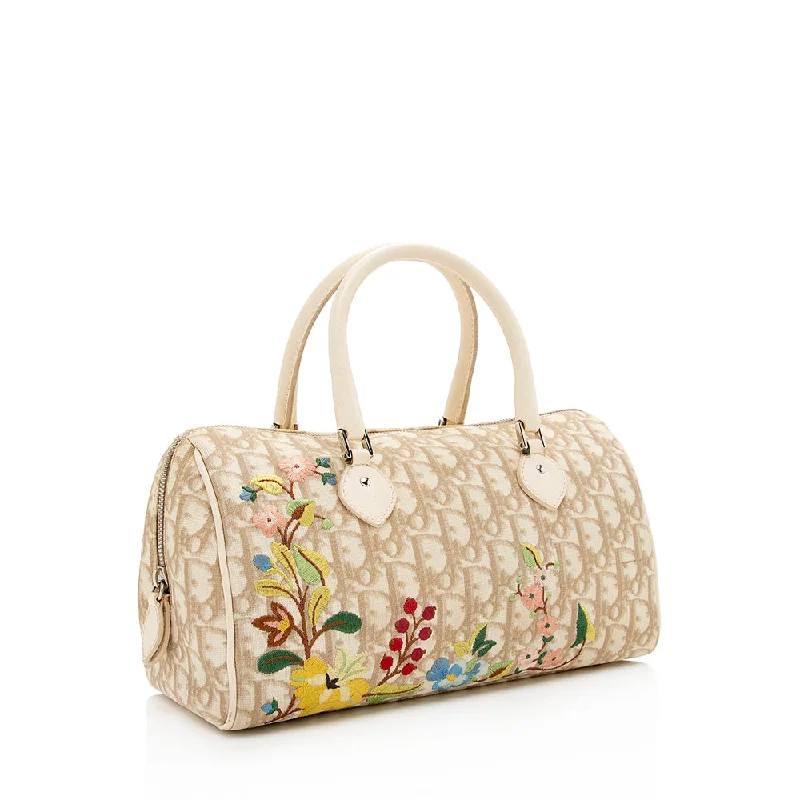 Christian Dior handbags with a removable shoulder strap for versatilityDior Vintage Embroidered Flowers Satchel (18817)