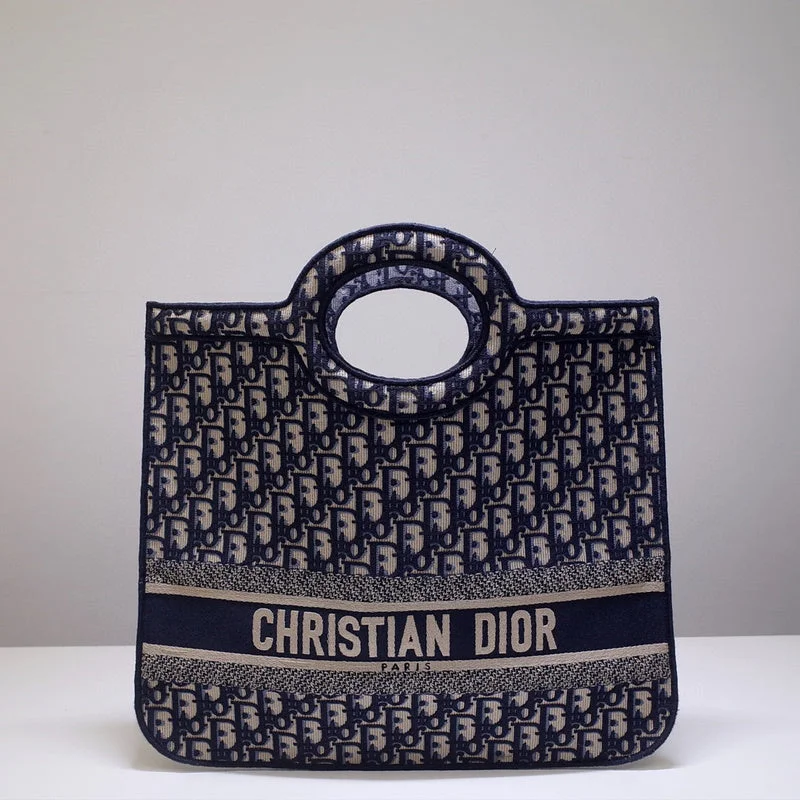 Christian Dior Saddle bags with a distressed leather finishmakbags - Dior Bags - 5102