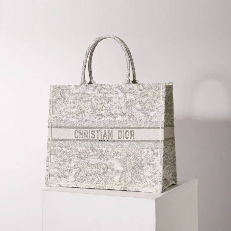 Christian Dior handbags with a detachable mirror for on - the - go touch - upsWF - Dior Bags - 479